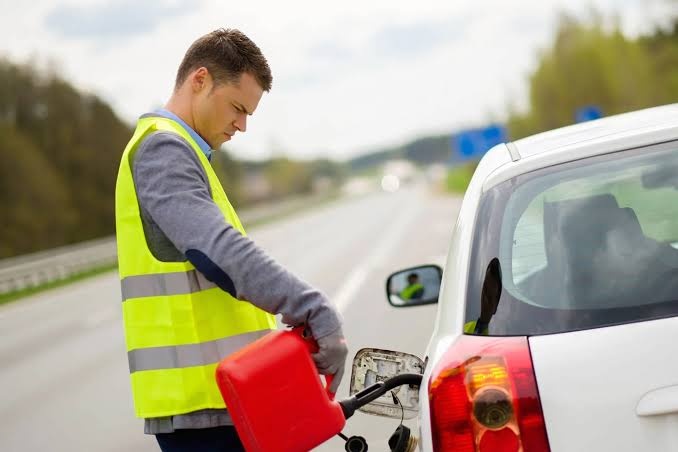 Emergency fuel delivery service